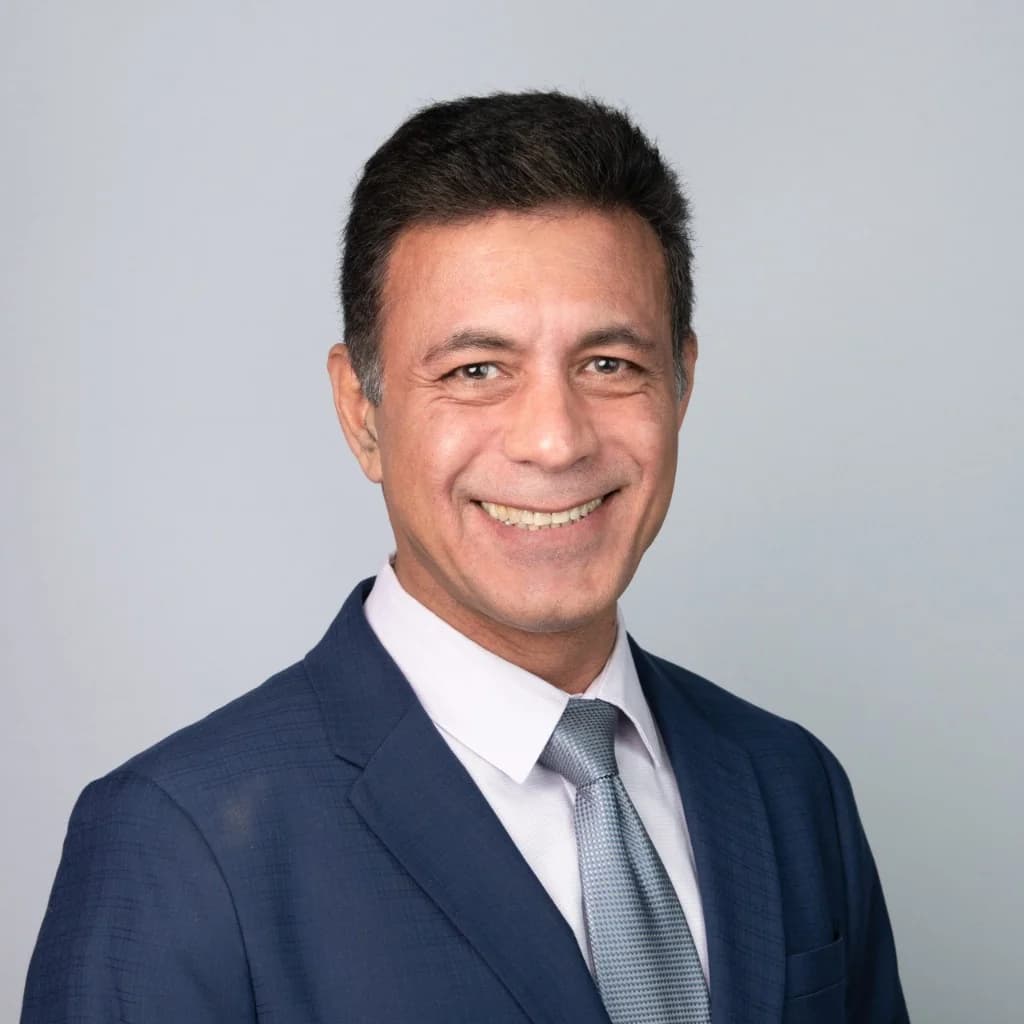 Portrait of Dr. Farhad Nikoo, DNP, PMHNP-BC, FNP